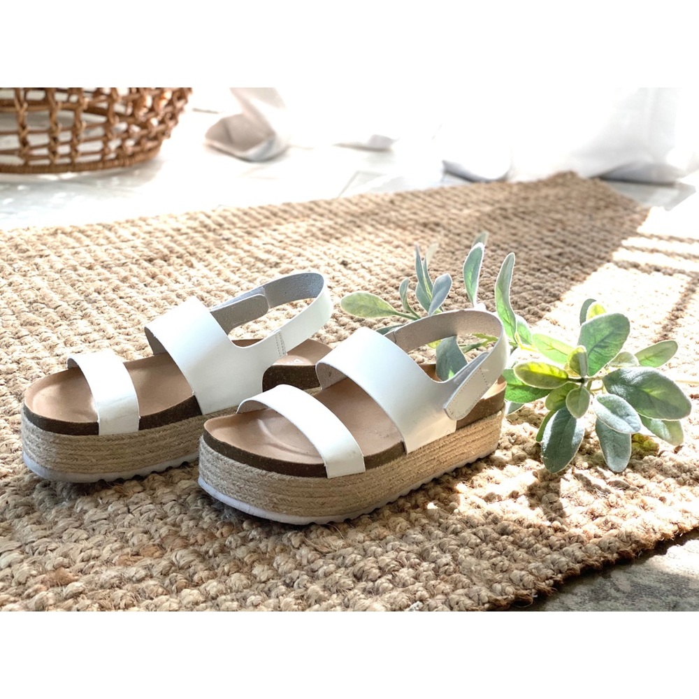 Dirty Laundry Espadrille Sandals